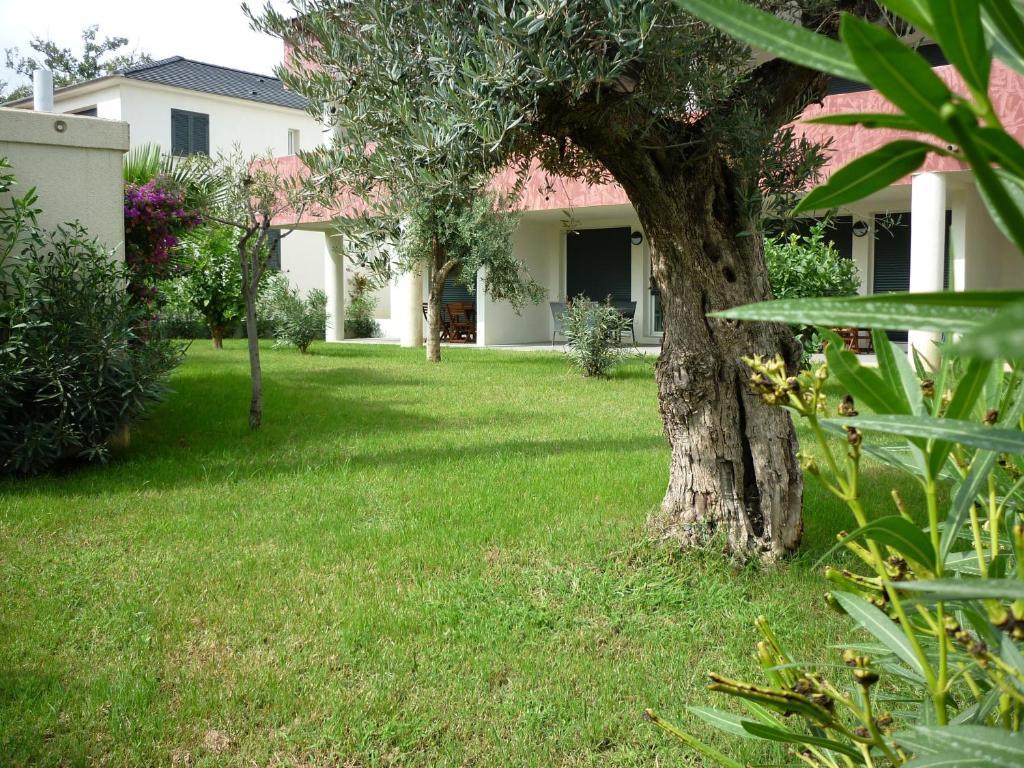 סנטה-לוסיה-די-מוריאני Residence Marea Resort מראה חיצוני תמונה